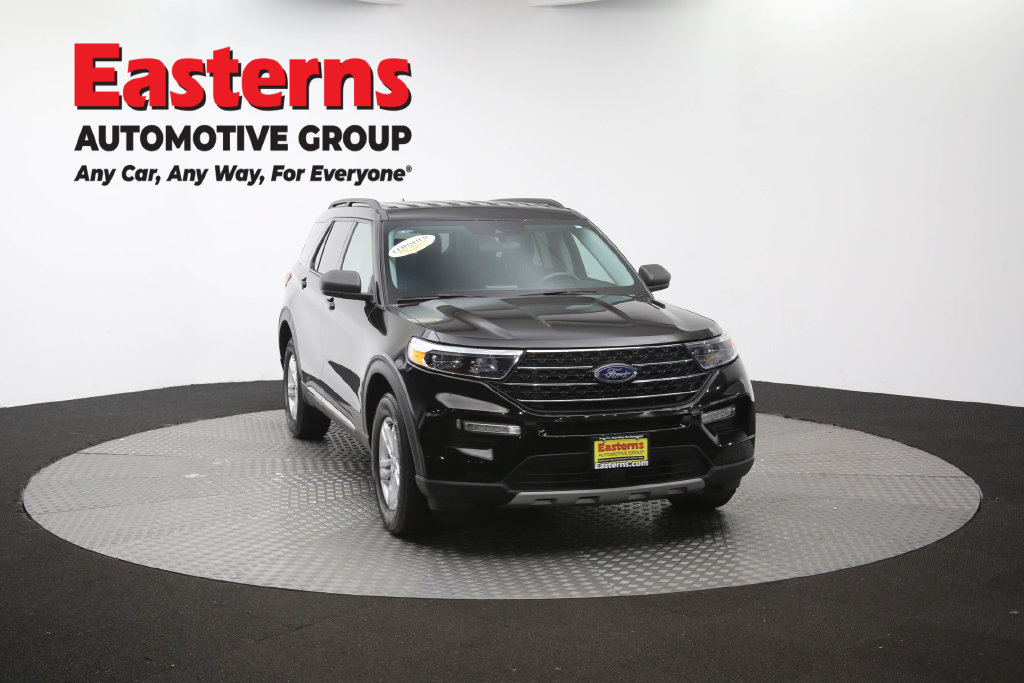 Used 2023 Ford Explorer XLT w/ Equipment Group 202A AWD/4WD image 53
