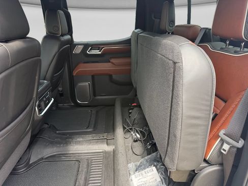 Used 2024 GMC Sierra 1500 Denali Ultimate AWD/4WD image 12