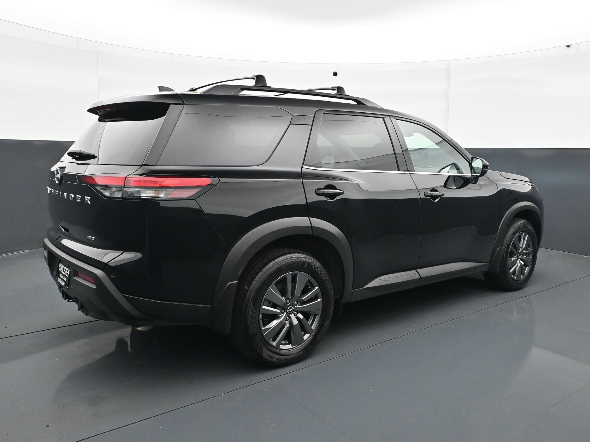 Used 2025 Nissan Pathfinder SV w/ SV Premium Package AWD/4WD image 7
