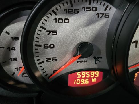 Used 1999 Porsche 911 GT3 RS image 33
