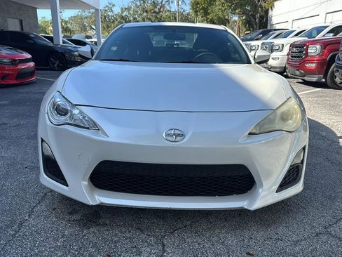 Used 2013 Scion FR-S image 2