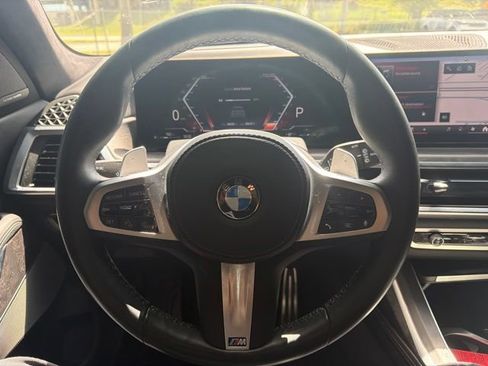Used 2025 BMW X7 xDrive40i w/ M Sport Package AWD/4WD image 7