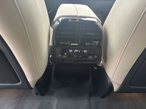 Used 2026 BMW iX xDrive45 image 30