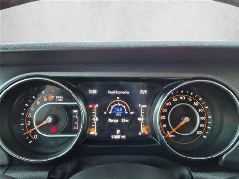 Used 2023 Jeep Gladiator Mojave w/ Trailer Tow Package AWD/4WD image 10