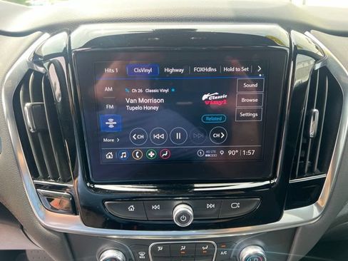 Used 2023 Chevrolet Traverse LT AWD/4WD image 28