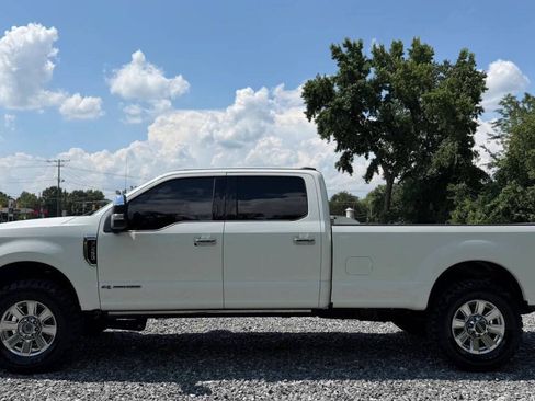 Used 2020 Ford F350 Platinum AWD/4WD image 4