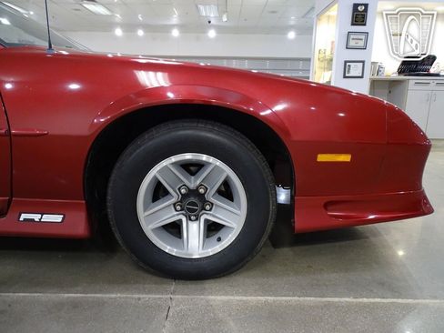 Used 1991 Chevrolet Camaro RS image 34