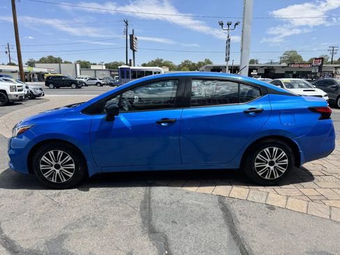 Used 2020 Nissan Versa S FWD image 5