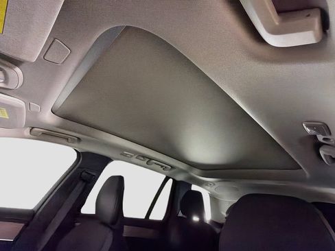 New 2026 Volvo XC90 B6 Plus w/ Protection Package AWD/4WD image 23