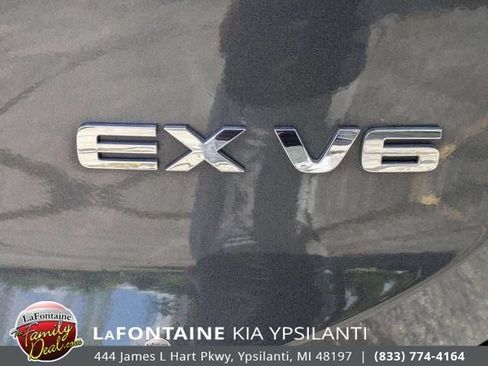 Used 2021 Kia Telluride EX w/ EX Premium Package AWD/4WD image 10