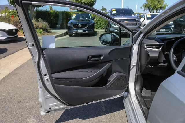 Used 2025 Toyota Corolla LE FWD image 27