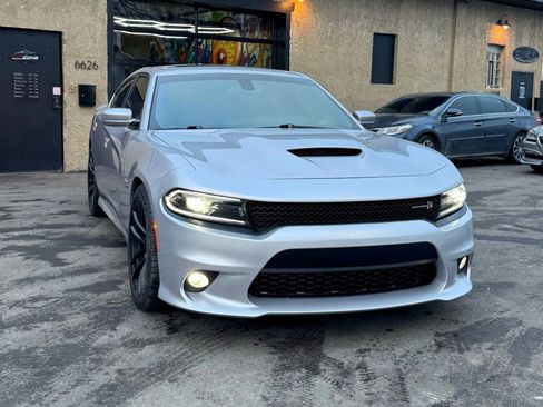 Used 2020 Dodge Charger Scat Pack w/ Dynamics Package image 3