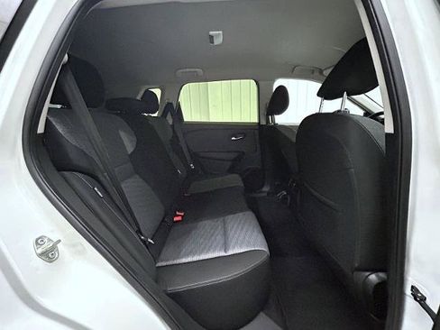 Certified 2023 Nissan Rogue SV FWD image 18