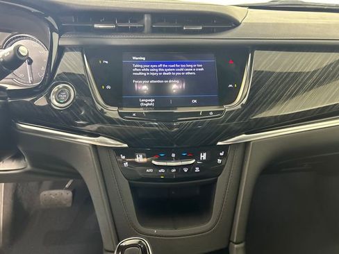 Used 2024 Cadillac XT6 Premium Luxury image 21