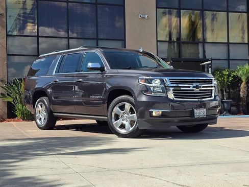 Used 2017 Chevrolet Suburban Premier w/ Max Trailering Package image 3