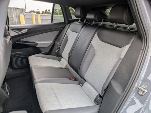 Used 2023 Volkswagen ID.4 Pro RWD image 30