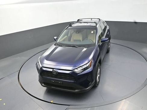 Used 2025 Toyota RAV4 XLE AWD/4WD image 24