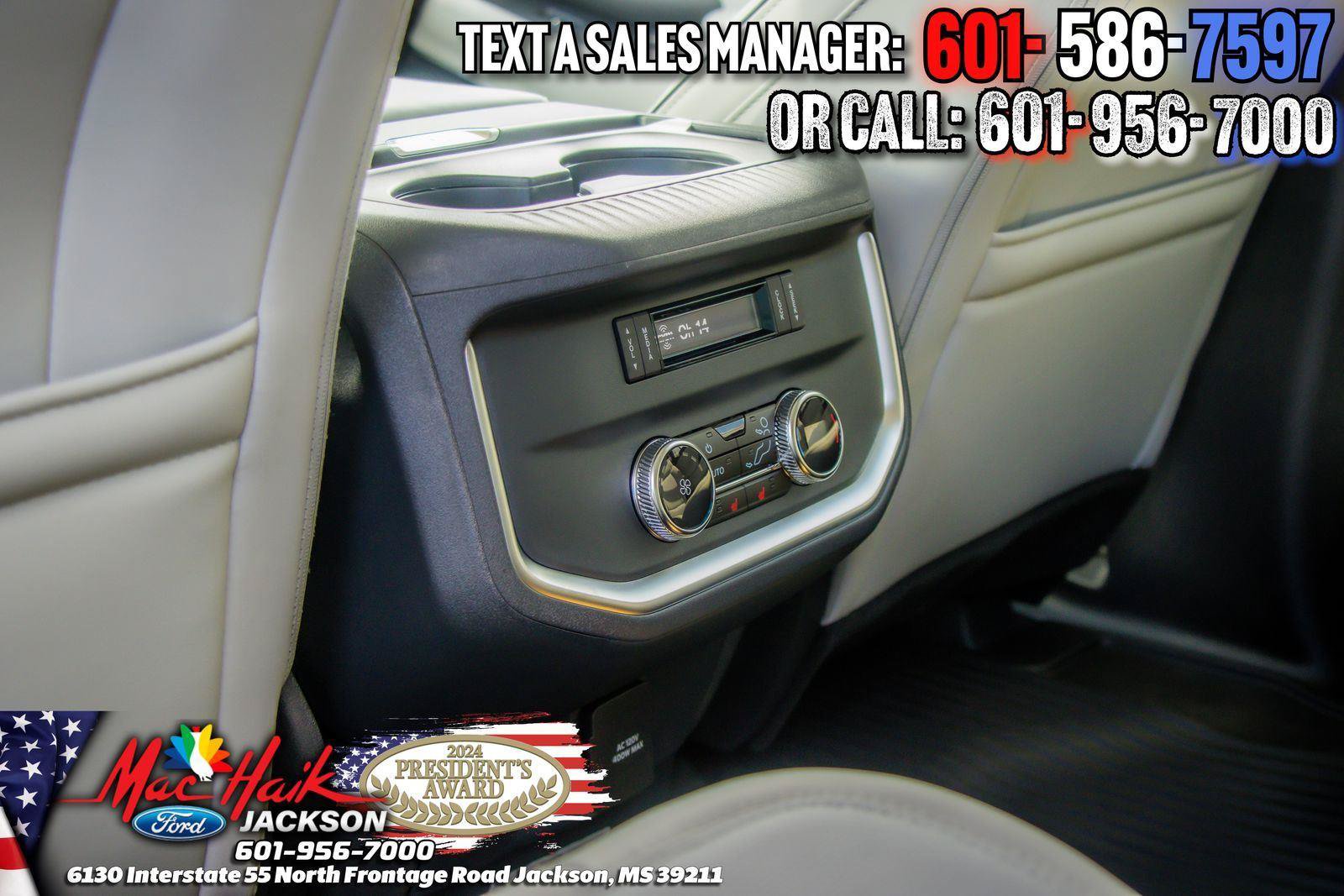 Used 2026 Ford Expedition Platinum w/ Platinum Ultimate Package AWD/4WD image 13