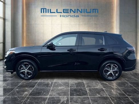 Used 2024 Honda HR-V EX-L image 2