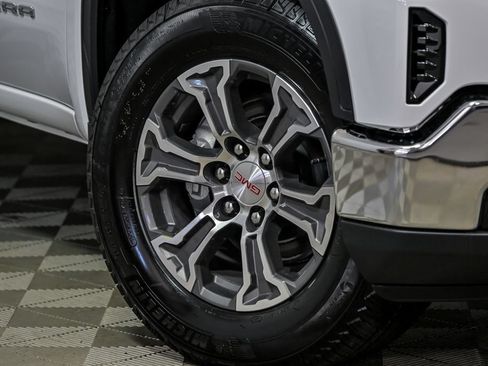 New 2026 GMC Sierra 1500 SLT w/ SLT Convenience Package AWD/4WD image 3