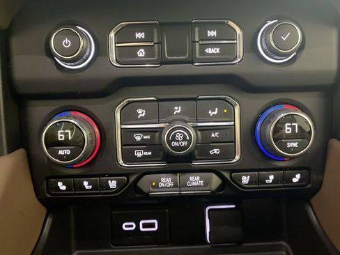 Used 2024 Chevrolet Suburban High Country w/ Max Trailering Package image 41