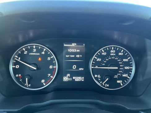 Used 2025 Subaru Forester Limited image 3