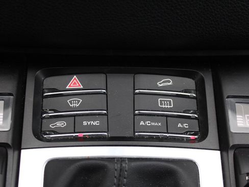 Certified 2017 Porsche Macan GTS image 31