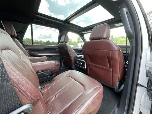 Used 2023 Ford Expedition Limited RWD image 47