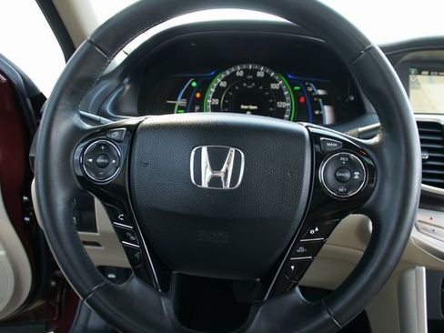 Used 2015 Honda Accord Touring image 18