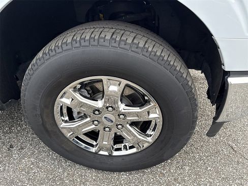 Used 2022 Ford F150 XLT w/ Equipment Group 302A High image 12