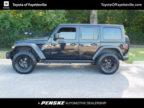 Used 2024 Jeep Wrangler Unlimited Sport AWD/4WD image 4