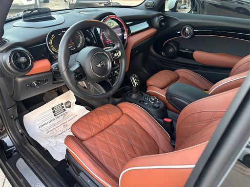 Used 2023 MINI Cooper SE image 8