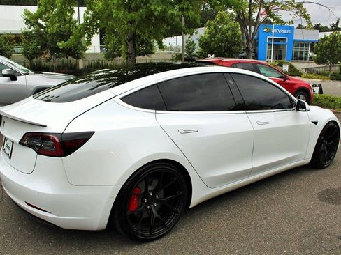 Used 2018 Tesla Model 3 Performance AWD/4WD image 5