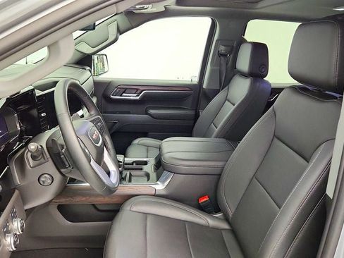 Used 2024 GMC Sierra 1500 SLT w/ SLT Premium Plus Package AWD/4WD image 20