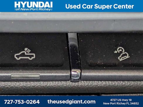 Used 2016 GMC Sierra 1500 SLE image 24