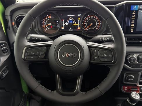 New 2025 Jeep Gladiator Mojave w/ Convenience Group image 12