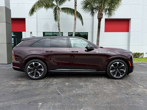 Used 2025 Cadillac Escalade IQ Sport 2 AWD/4WD image 2
