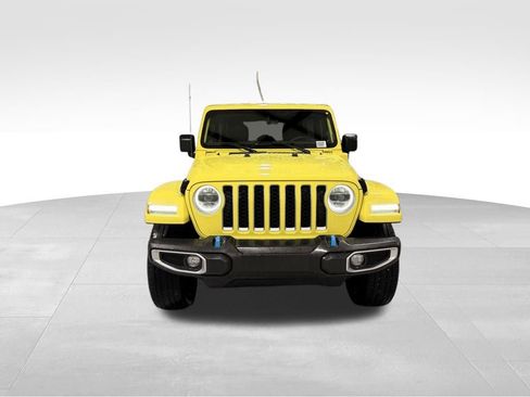 Used 2023 Jeep Wrangler Unlimited Sahara image 2