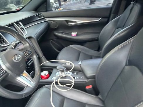 Used 2022 INFINITI QX50 Luxe w/ Appearance Package FWD image 4