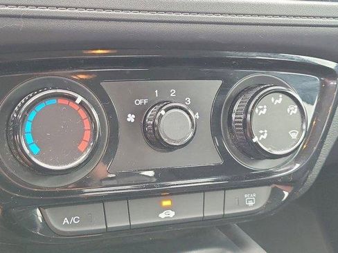 Used 2019 Honda HR-V LX image 26