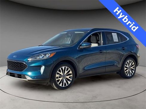 Used 2020 Ford Escape Titanium image 1