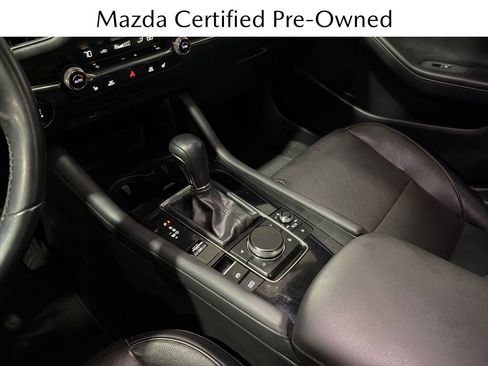 Used 2021 MAZDA MAZDA3 s image 21