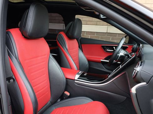 Used 2024 Mercedes-Benz C 300 Sedan image 31