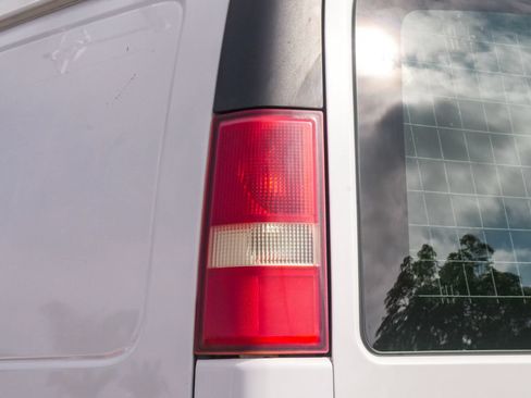 Used 2007 Chevrolet Express 2500 RWD image 10