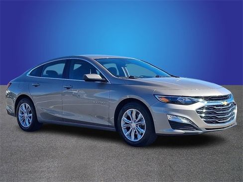 Used 2024 Chevrolet Malibu LT image 3