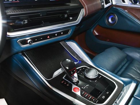 Used 2023 BMW XM image 56