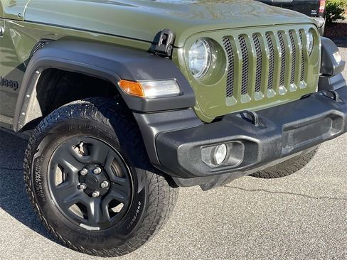 Used 2021 Jeep Wrangler Sport image 9