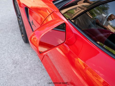 Used 2019 Chevrolet Corvette Stingray Coupe w/ Carbon Flash Badge Package image 98