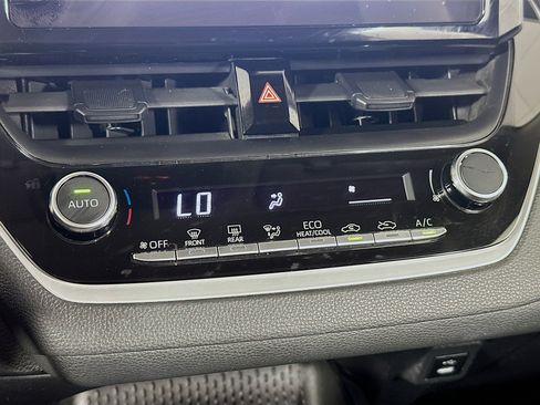 Used 2024 Toyota Corolla LE FWD image 22