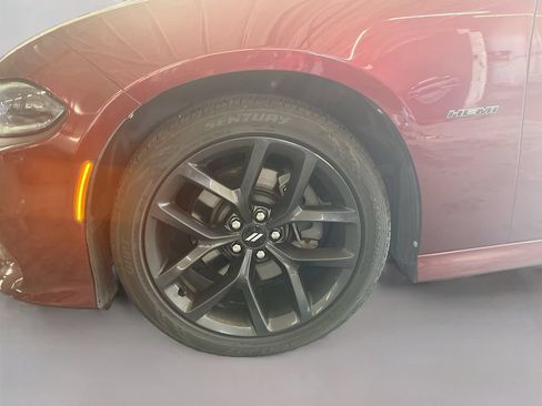Used 2019 Dodge Charger R/T w/ Blacktop Package RWD image 27